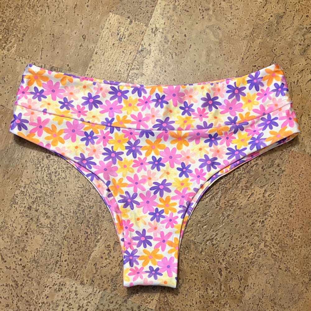 Kulani Kinis high waist cheeky bikini bottom